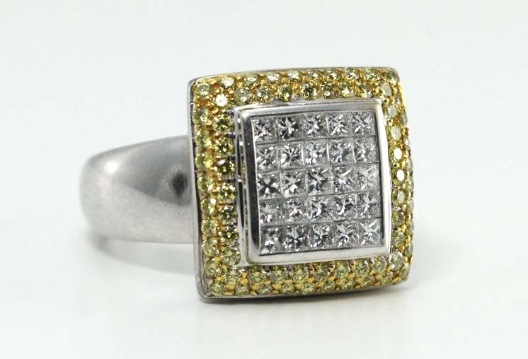 18k White gold rincess round cut diamond anniversary band (1.5 Ct Yellow, VS)